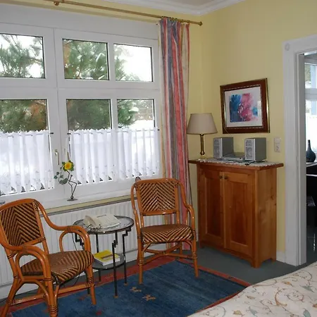 Haus Iffland 公寓 *